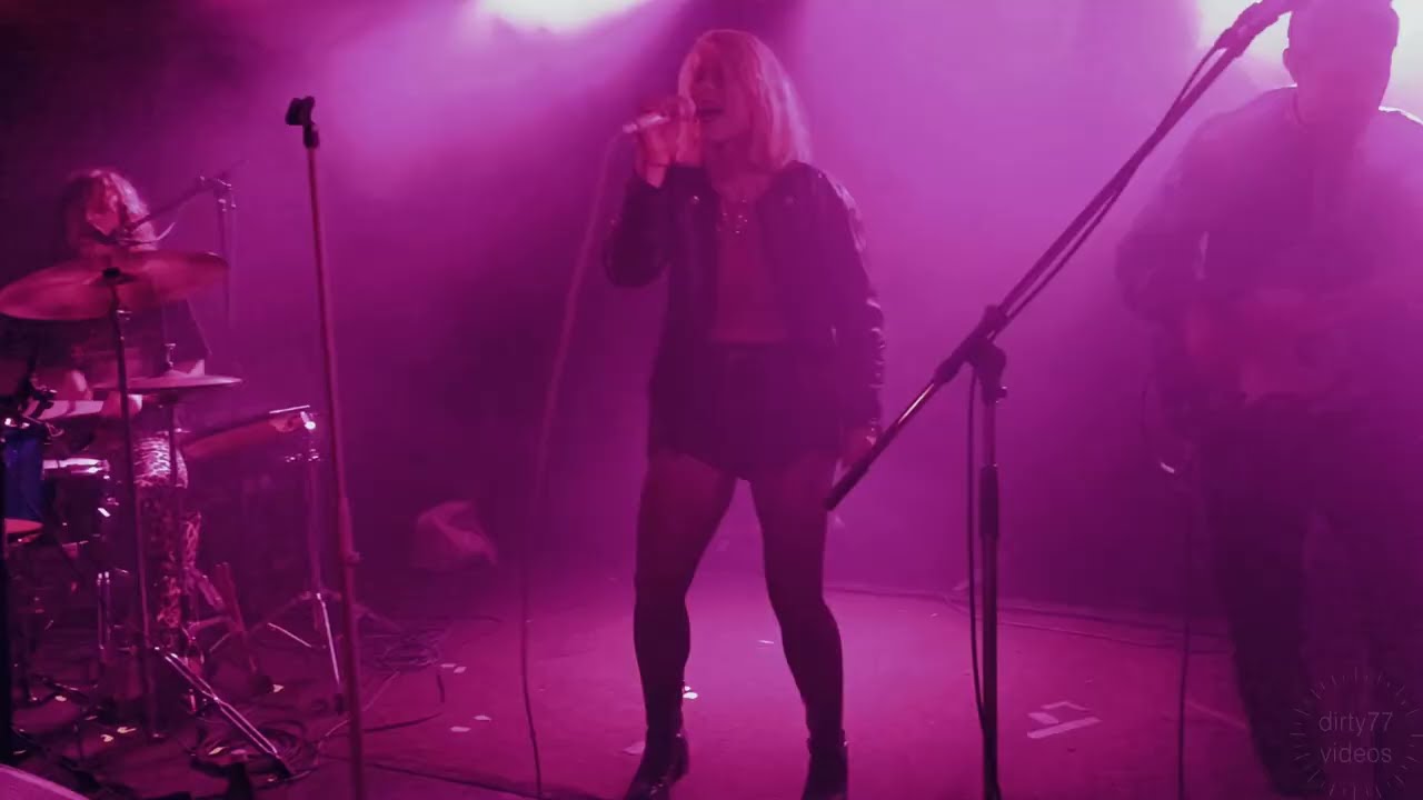 NĚCO NĚCO - nemam zajem (2025-04-10 live in Bratislava/SK)