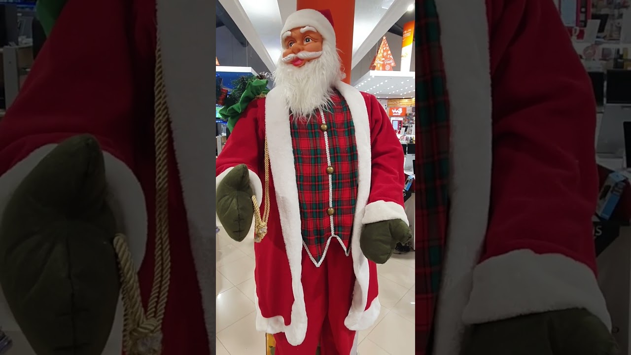 Babbo Natale parlante a grandezza naturale.
