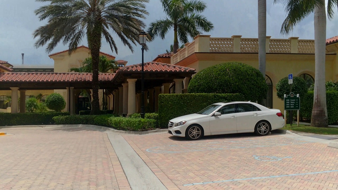 Old Palm Golf Club, clubhouse