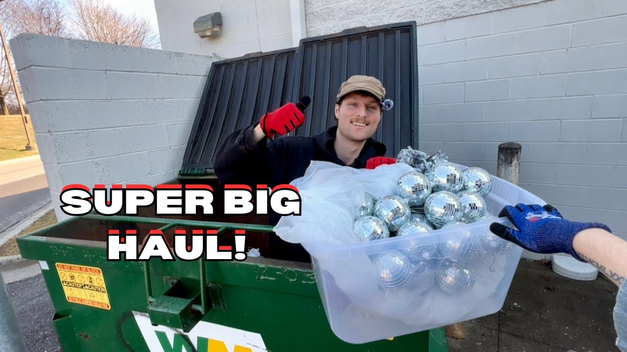 Super BIG Haul Found Dumpster Diving! 