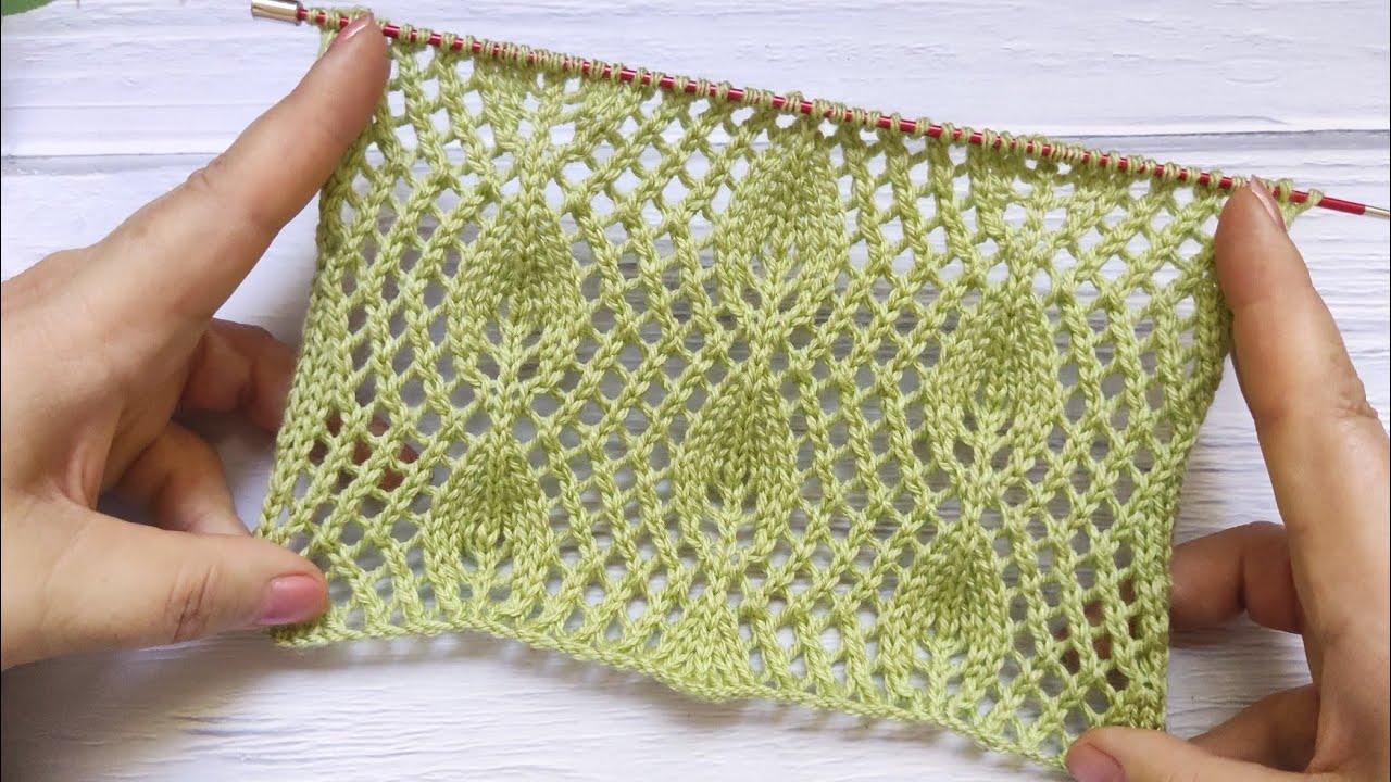 Lace Leaf Stitch | Ajour-Blattmuster stricken | Punto Foglie Traforate| Point de Feuilles Ajourées
