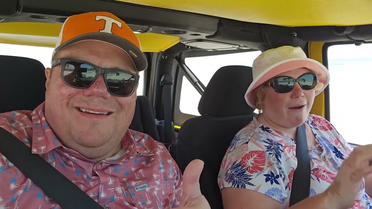 2025 Jeep Beach / Cruising Daytona Beach Florida / Lunch at Crabby Joe's Deck & Grill