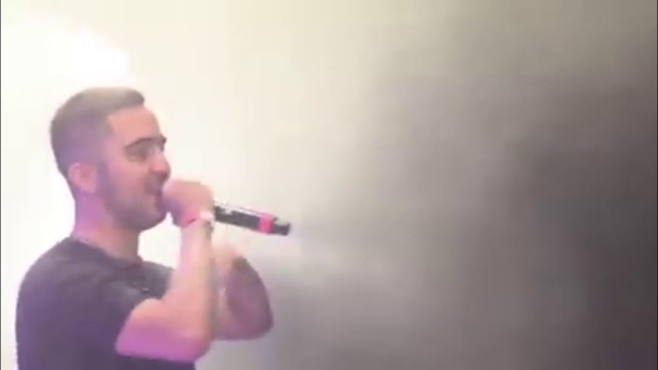 SFDK (ft. Beret) - Cara B (en vivo, 25 años)