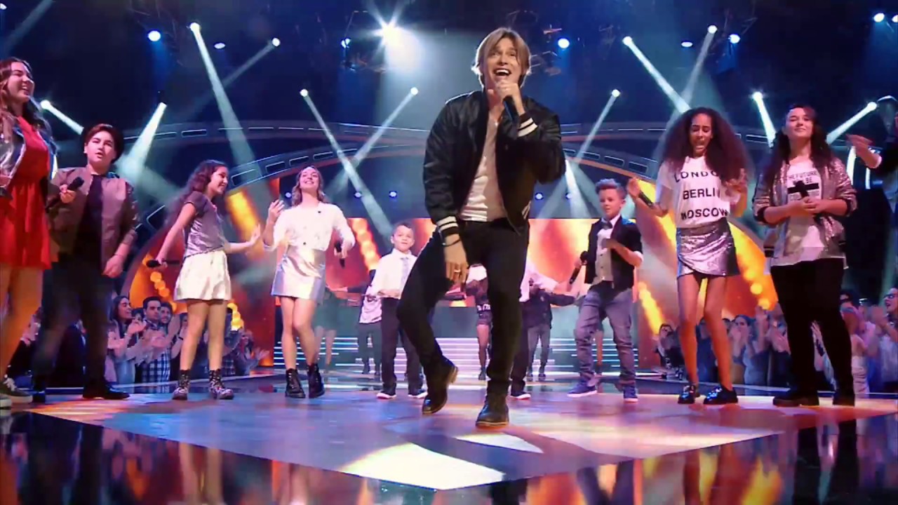 Carlos Baute ft Finalistas: 