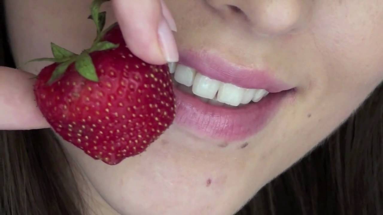 Je Mond Verzorgen Met Een Aardbei