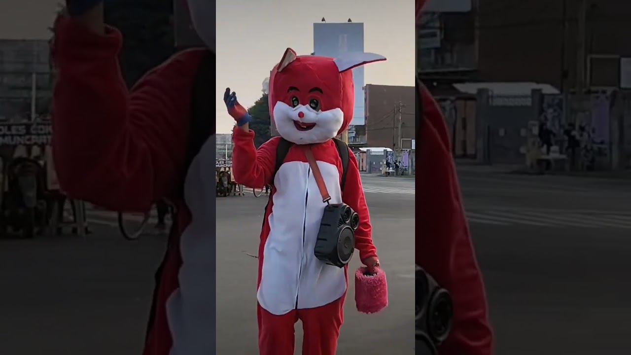badut joget di CFD Lampung #anak #badut #badutlucu #bandarlampung #cfd #badutjogetlucu