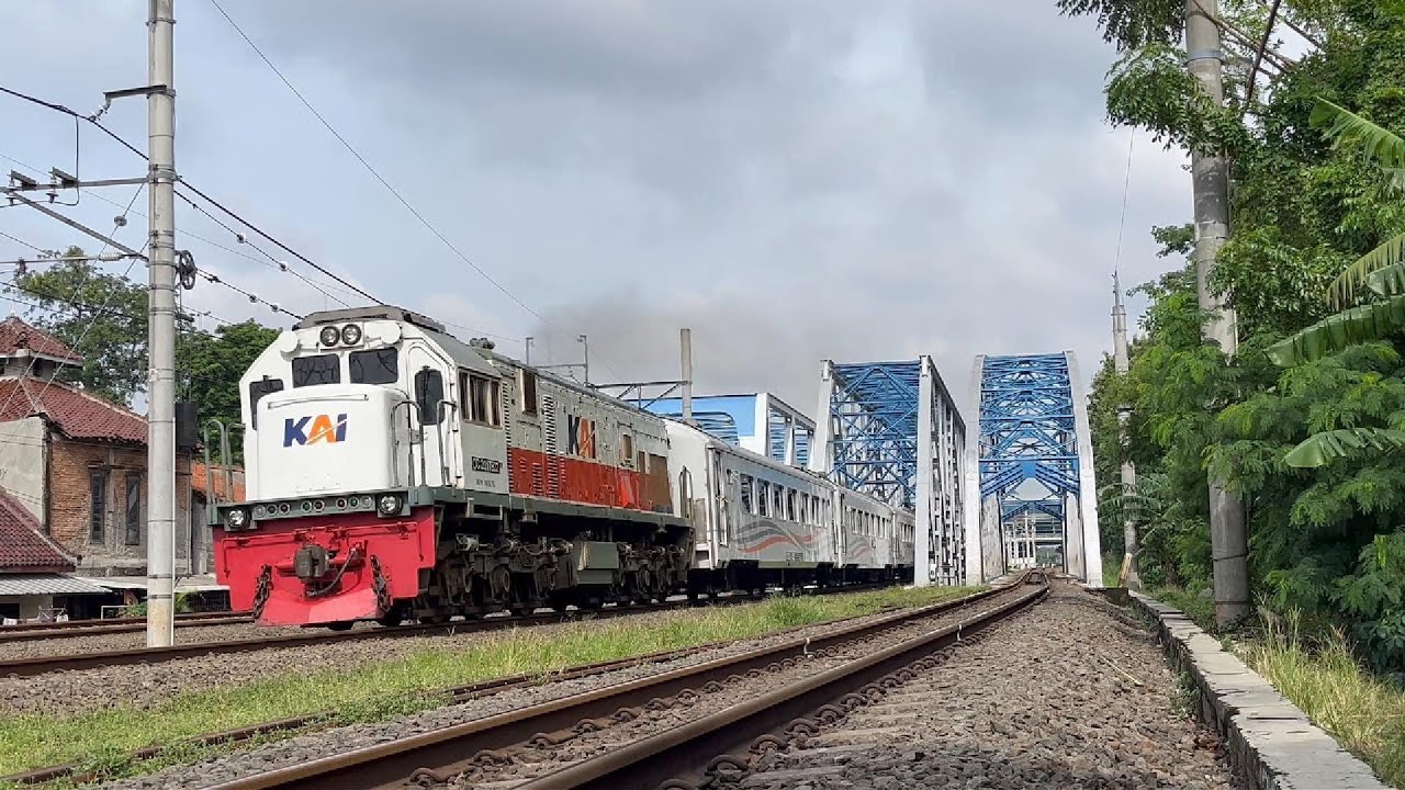 Hunting kereta 4 Januari 2026 bertemu Sang Raja Utara, Argo Bromo Anggrek Double Compartment Suites!