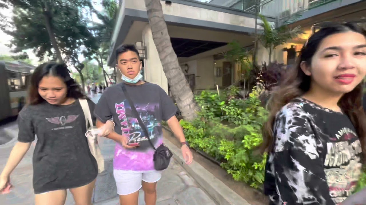 Going to crocs store
