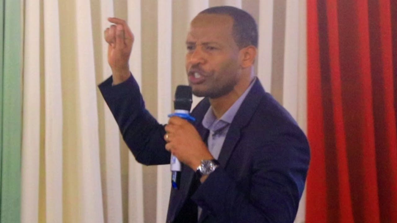 Ev. J.Paul NZARAMBA Mwitegure gukorwa nisoni ububyutse nibuza Mufate ingamba 2023 ADEPR SEGEEM