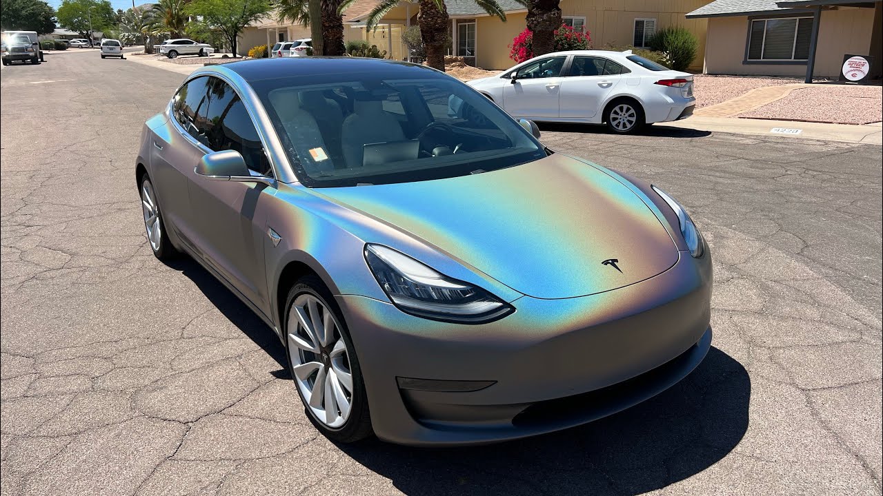 Вторая по популярности цветная виниловая пленка Tesla Wrap 3M Satin Psychedelic Full Vinyl от нач...