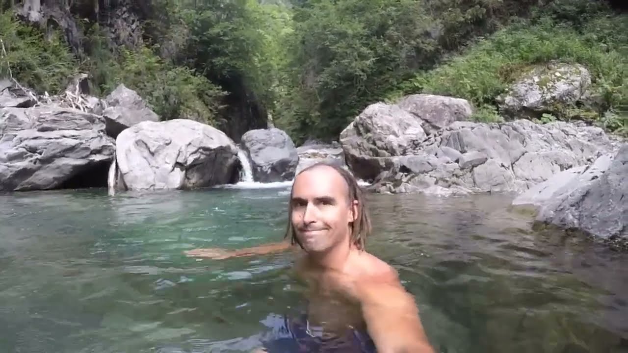 Wild Swimming CHAMONIX - Episode X: Servoz (Warning...)