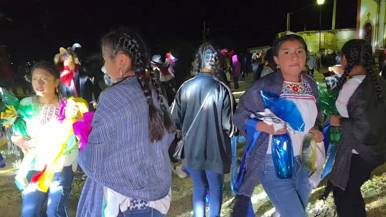 Gran cierre de Carnaval / Los Tejocotes San Juan Mixtepec Juxtlahuaca Oaxaca México Region Mixteca 