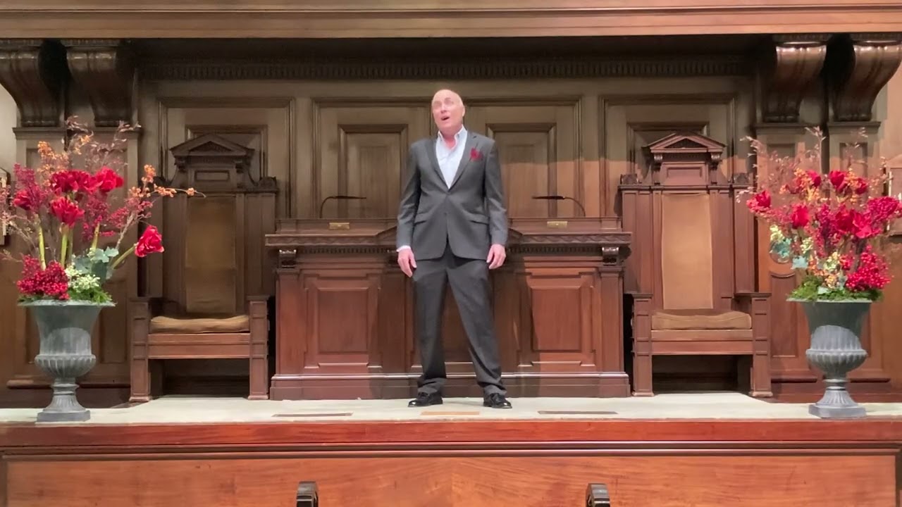 Wright Moore singing Una furtiva lagrima Premier 2025
