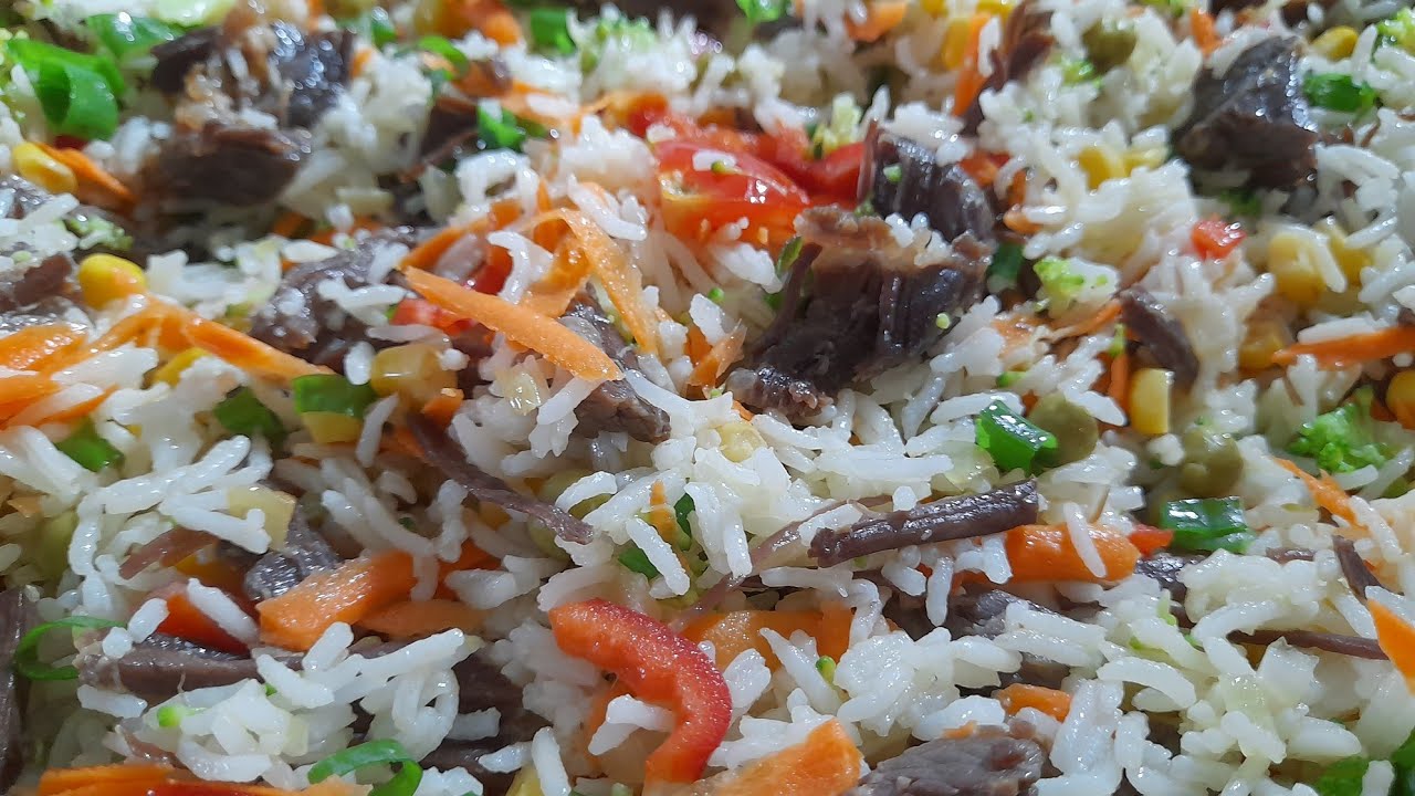 Arroz Colorido com Carne de Sol