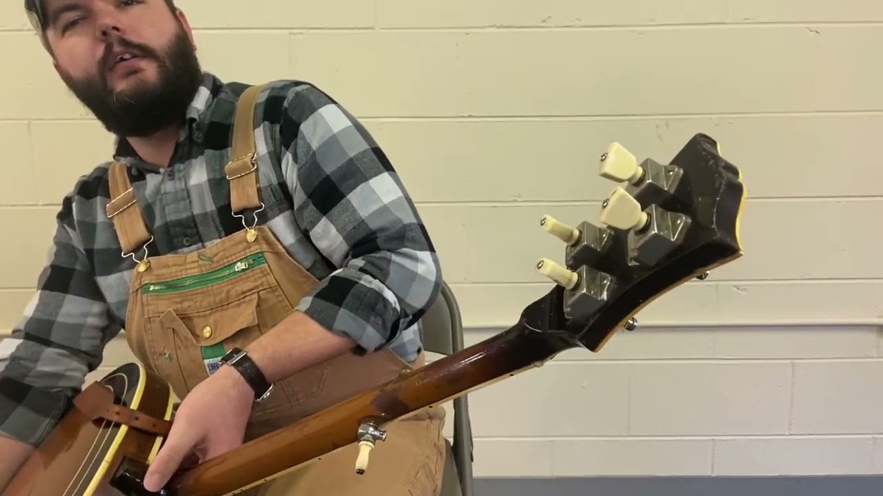 Molly The Banjo (1955 Gibson RB-250)
