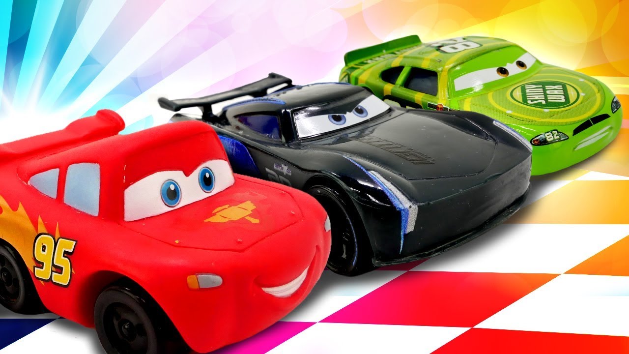 Lightning McQueen und Spielzeugautos von Cars 3. Videos für Kinder