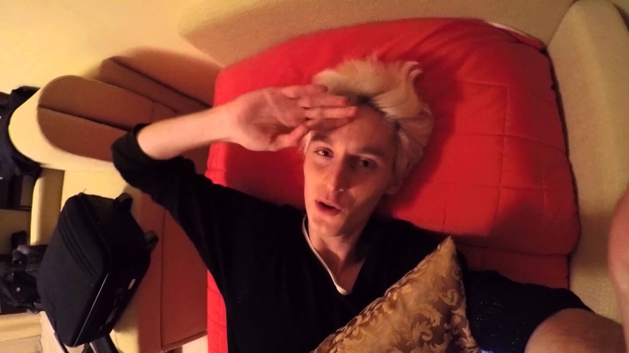 UNA NOTTE IN CAMERA CON I THE SHOW - COTR | Luca Chikovani VLOG