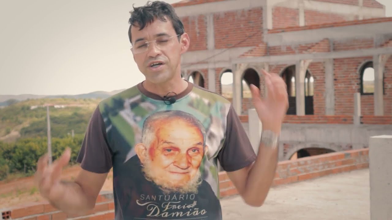 Documentário sobre a construção do Memorial Frei Damião.