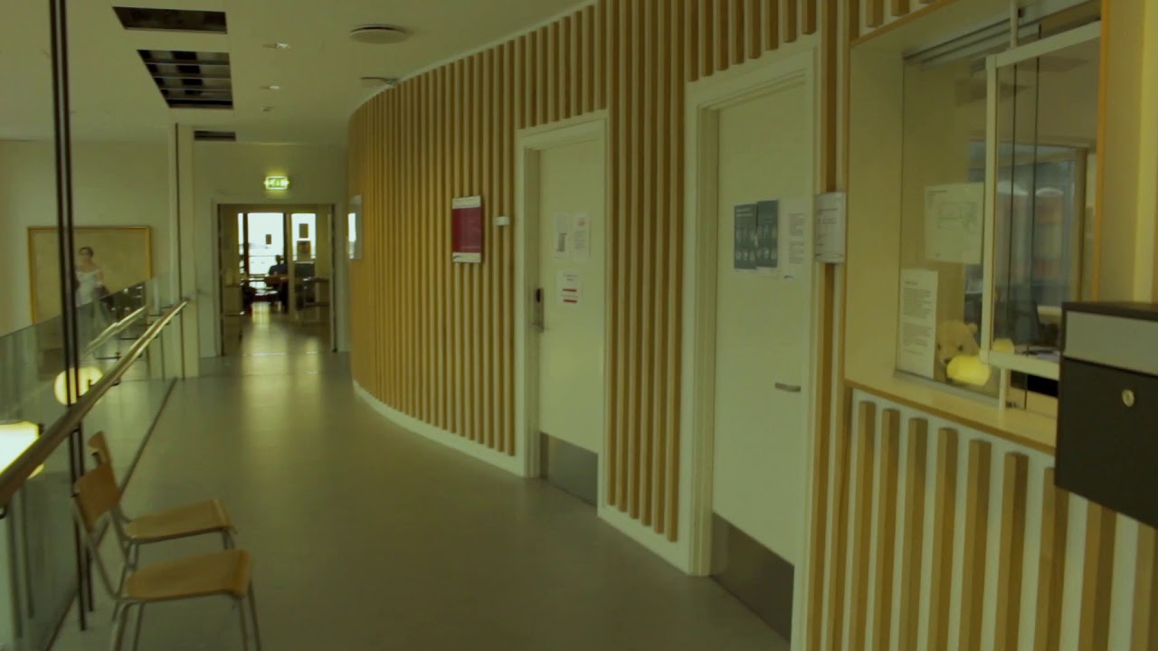 Information om rejse og ankomst til Dronning Ingrids Hospital.
