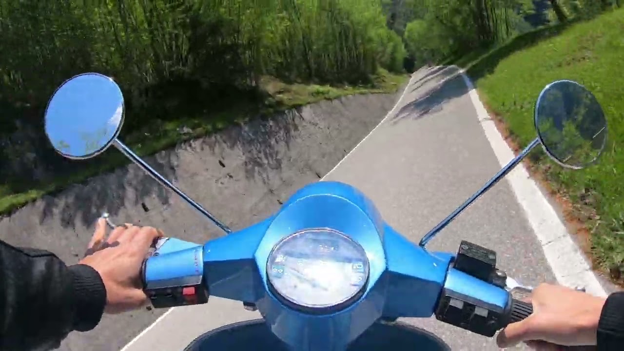 Giro in Vespa sui tornanti del Passo Rest