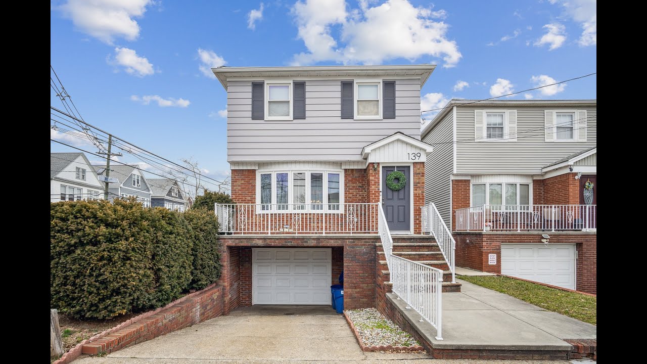 For Sale: Single Family Home in Bayonne NJ
