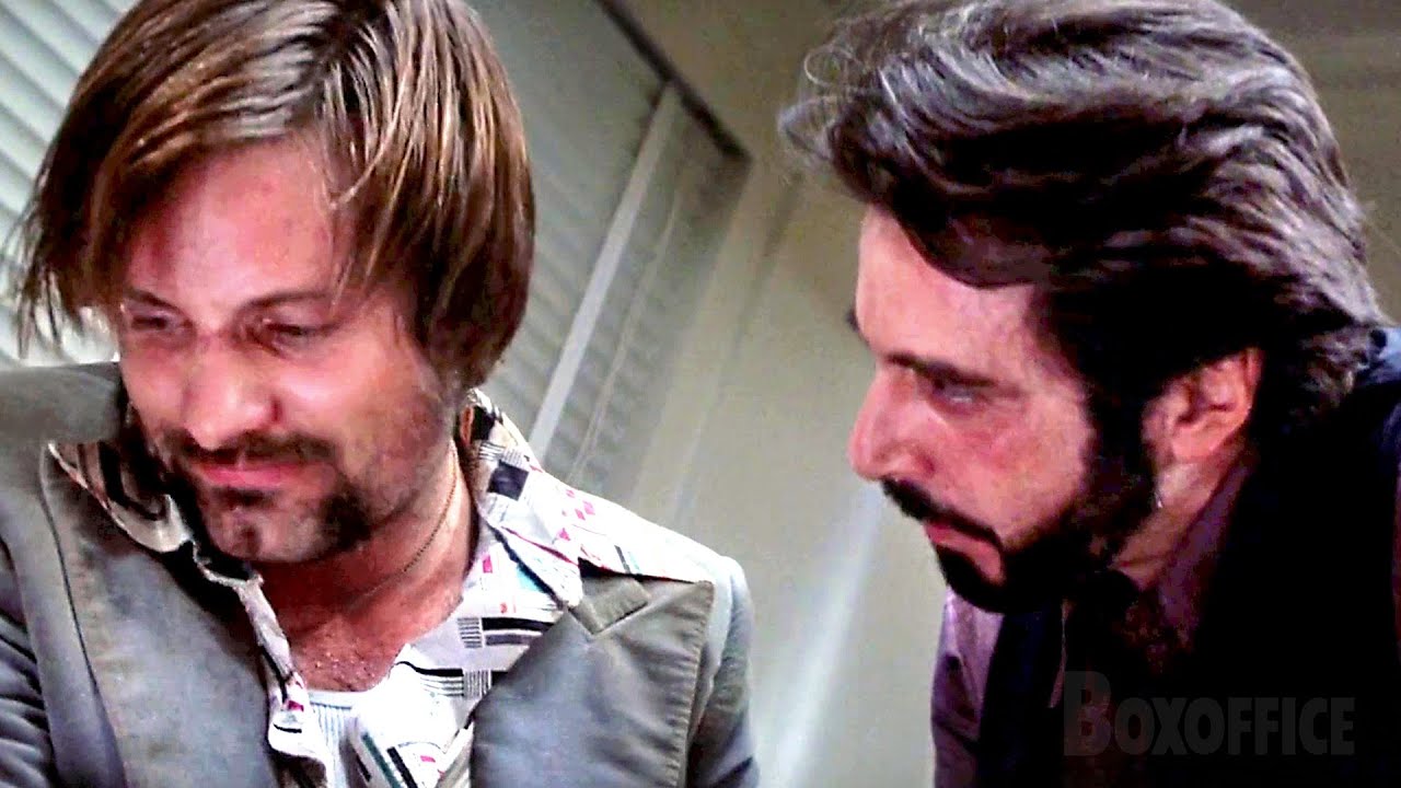 Viggo sorpreso a fare la spia su Al Pacino | Carlito's Way | Clip in Italiano