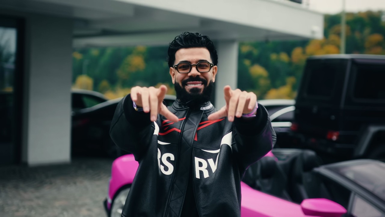 Soolking - Amoureuse ft. Dystinct & Gims (Clip Vidéo)