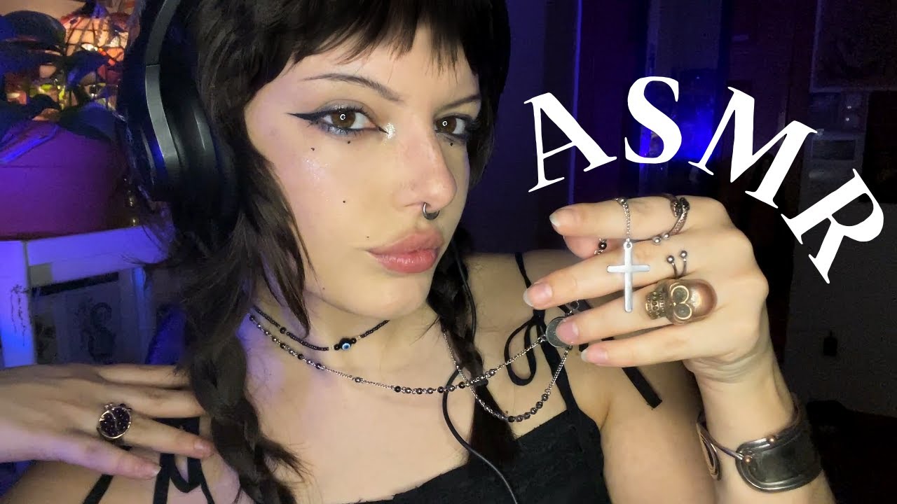 ASMR, but I'm the trigger | mouth sounds, fabric scratching, body triggers, jewelry sounds, rambling