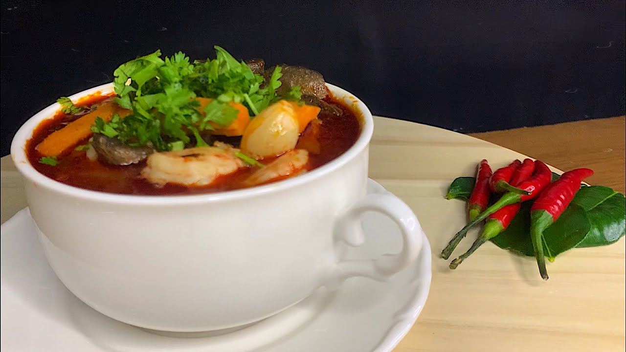 شوربة توم يوم على الطريقة التايلندية التقليدية  | Tom Yum