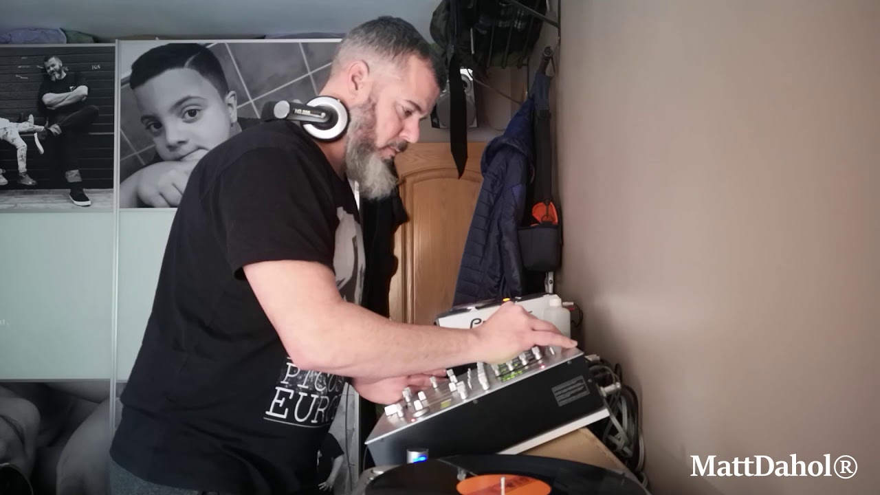 #YOMEQUEDOENCASA Room Session Vol.1 // Mixed By Matt Dahol&reg;