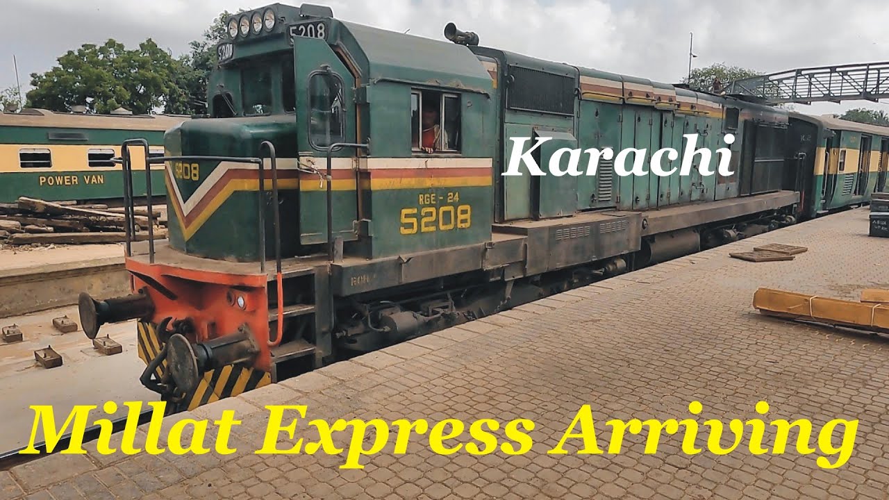Millat Express ( 17 Up ) Arriving Karachi Cantt | Pakistan Railway | Full HD Video