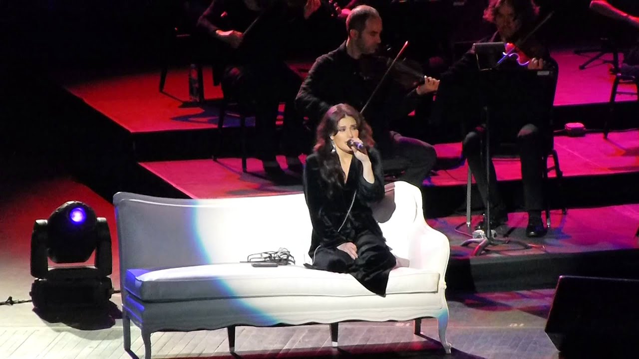 Idina Menzel - 