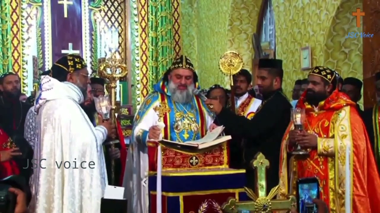 പരിശുദ്ധ പാത്രിയർക്കീസ് ബാവായും ശ്രേഷ്o കാതോലിക്കാ ബാവായും ചേർന്ന് പരിശുദ്ധ ഏവൻഗേലിയോൻ വായിക്കുന്നു