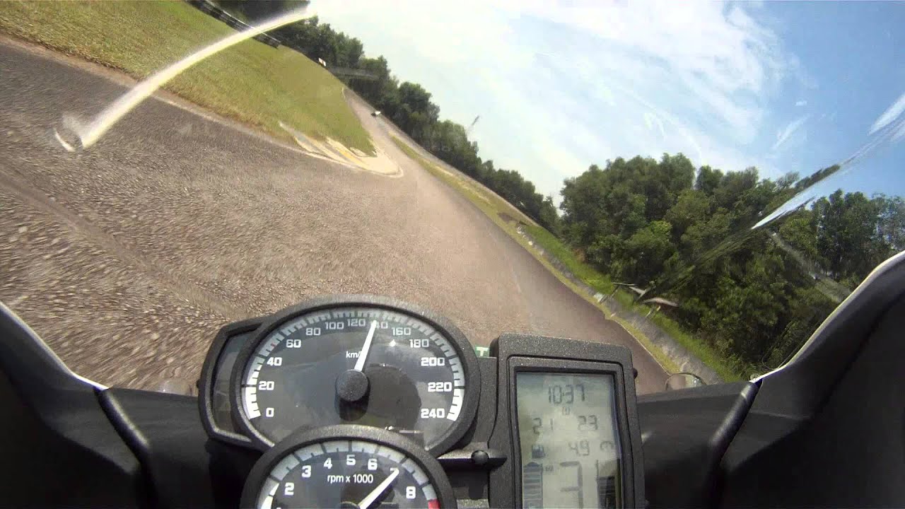 BMW F800 @ Johor Circuit