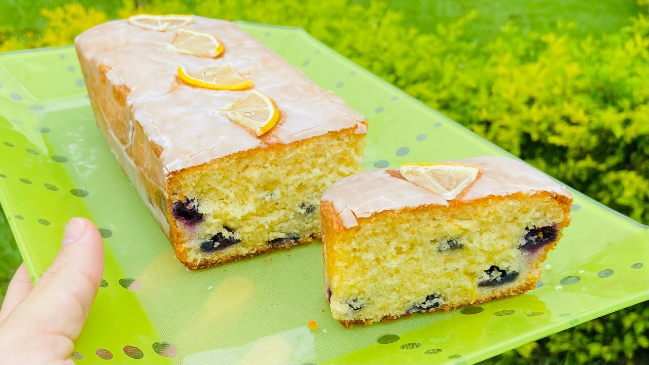 BOLO DE LIMÃO E BLUEBERRY/MIRTILO
