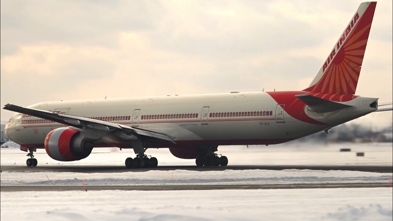  Air India 🇮🇳 unleashes the mighty heavy Boeing 777-337ER charging down runway 23 at YYZ.