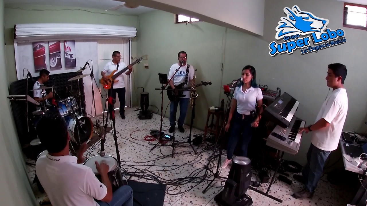 || EN VIVO || UN LOBO ENAMORADO - GRUPO SUPER LOBO DE CERRO AZUL, VER.