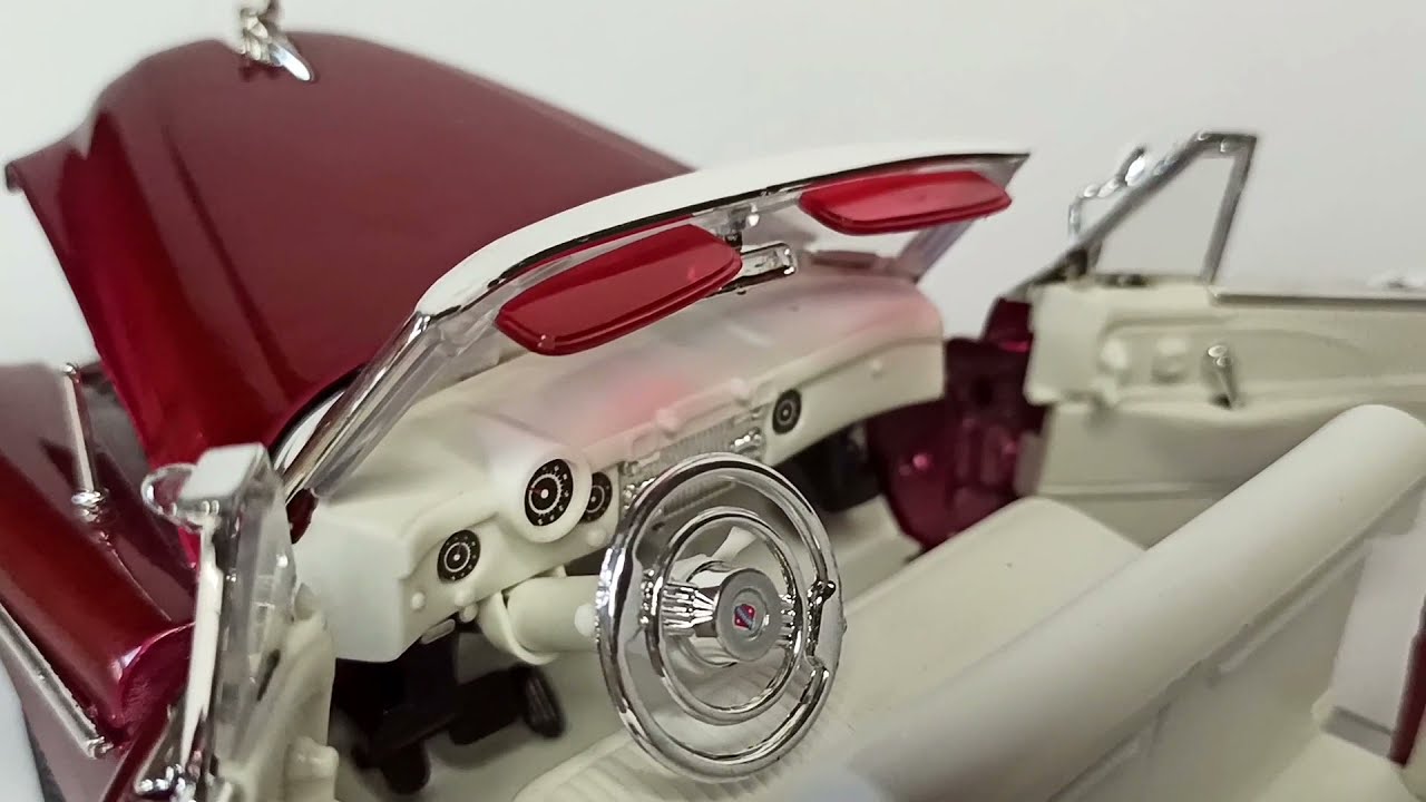 Buick Skylark convertible 1953 Модель 1:18 Красный
