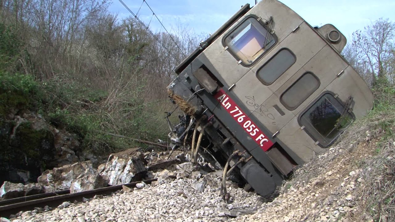 FCU, treno deragliato