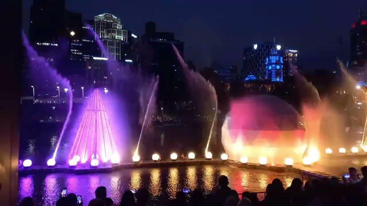 Melbourne by night