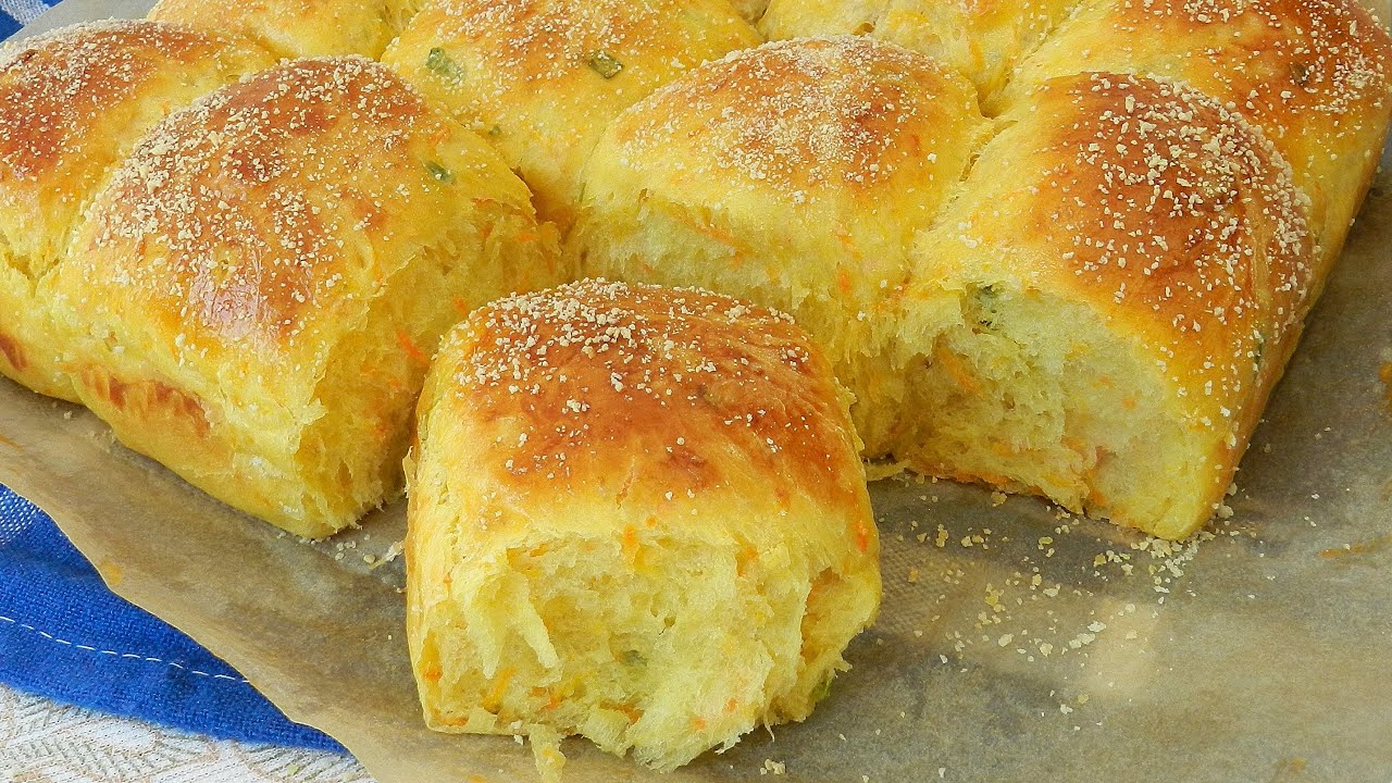 Butter Dinner Rolls with Carrot - Soft Fluffy