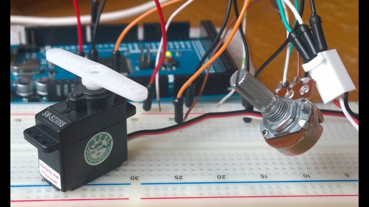 Arduino Servo Motor control using a Potentiometer