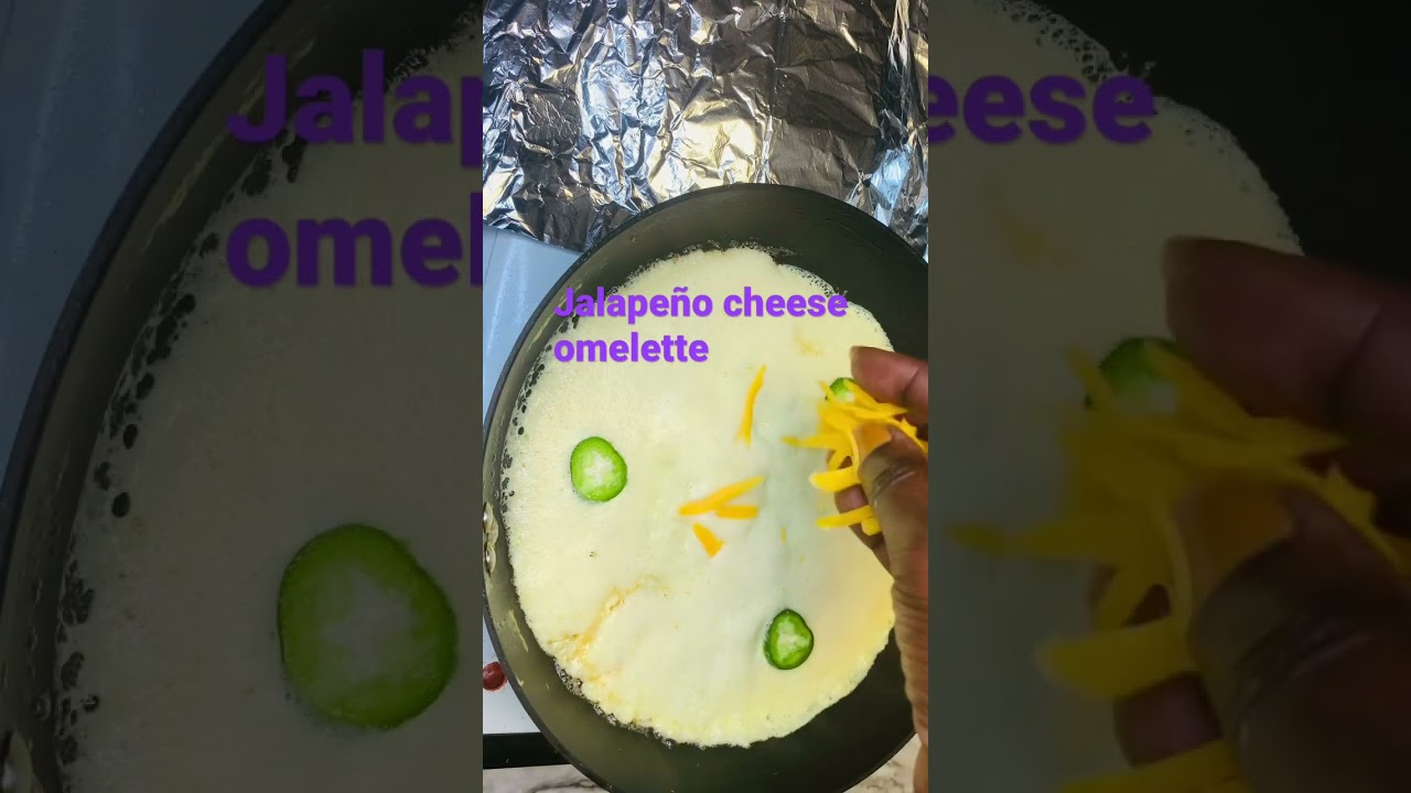 #BREAKFAST JALAPE&Ntilde;O CHEESE OMELETTE // #eggandcheese #egg