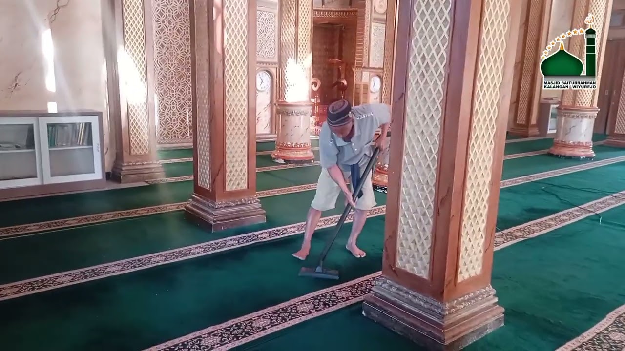 Rutinitas Jum'at Bersih۞Masjid Baiturrahman۞Remaja Masjid Baiturrahman۞@Media.Dakwah.Insani