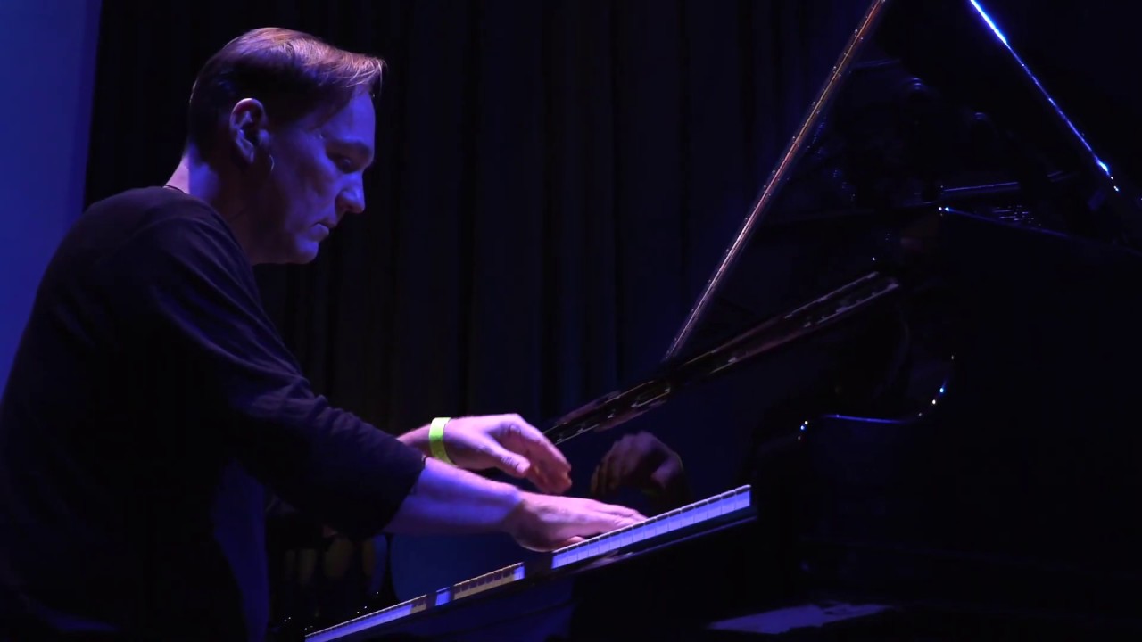 Arnold Kasar - Sake - live in Berlin