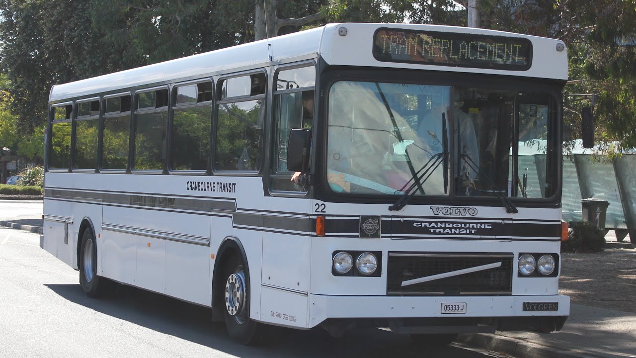 Cranbourne transit 22 (Volvo B10M Volgren)
