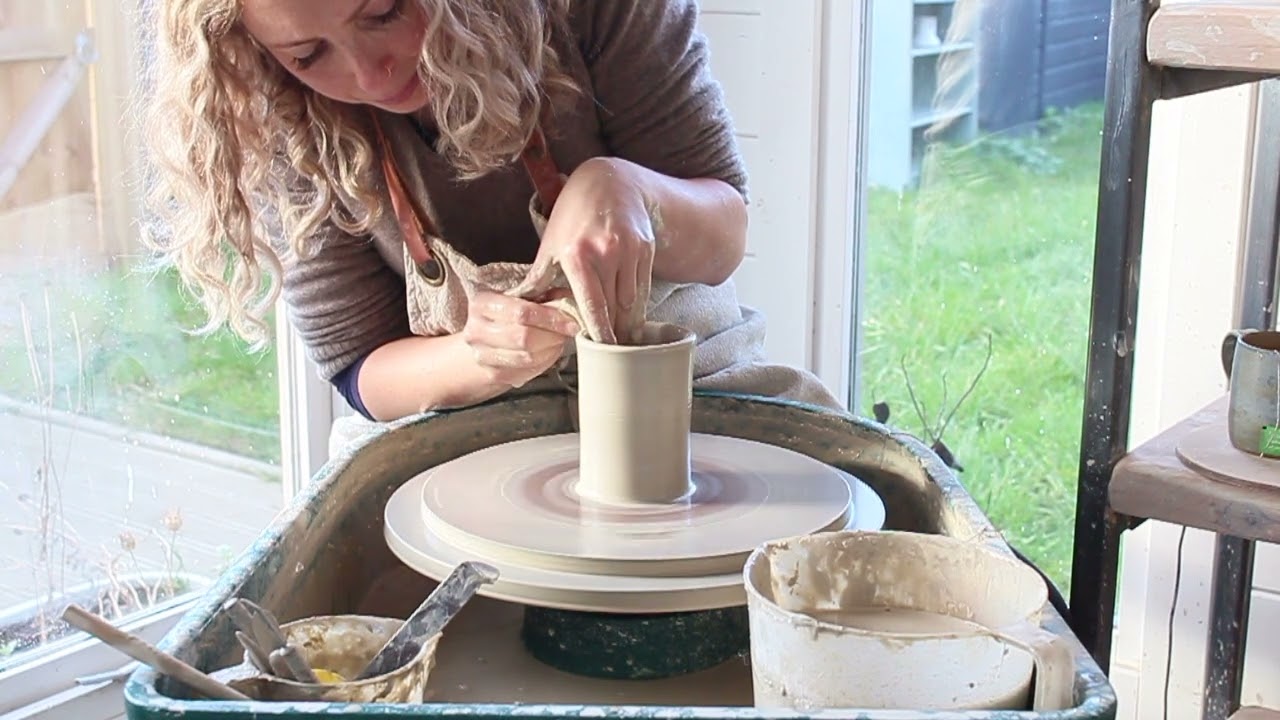 Throwing a Vase on the Potter's Wheel with 1lb of Clay