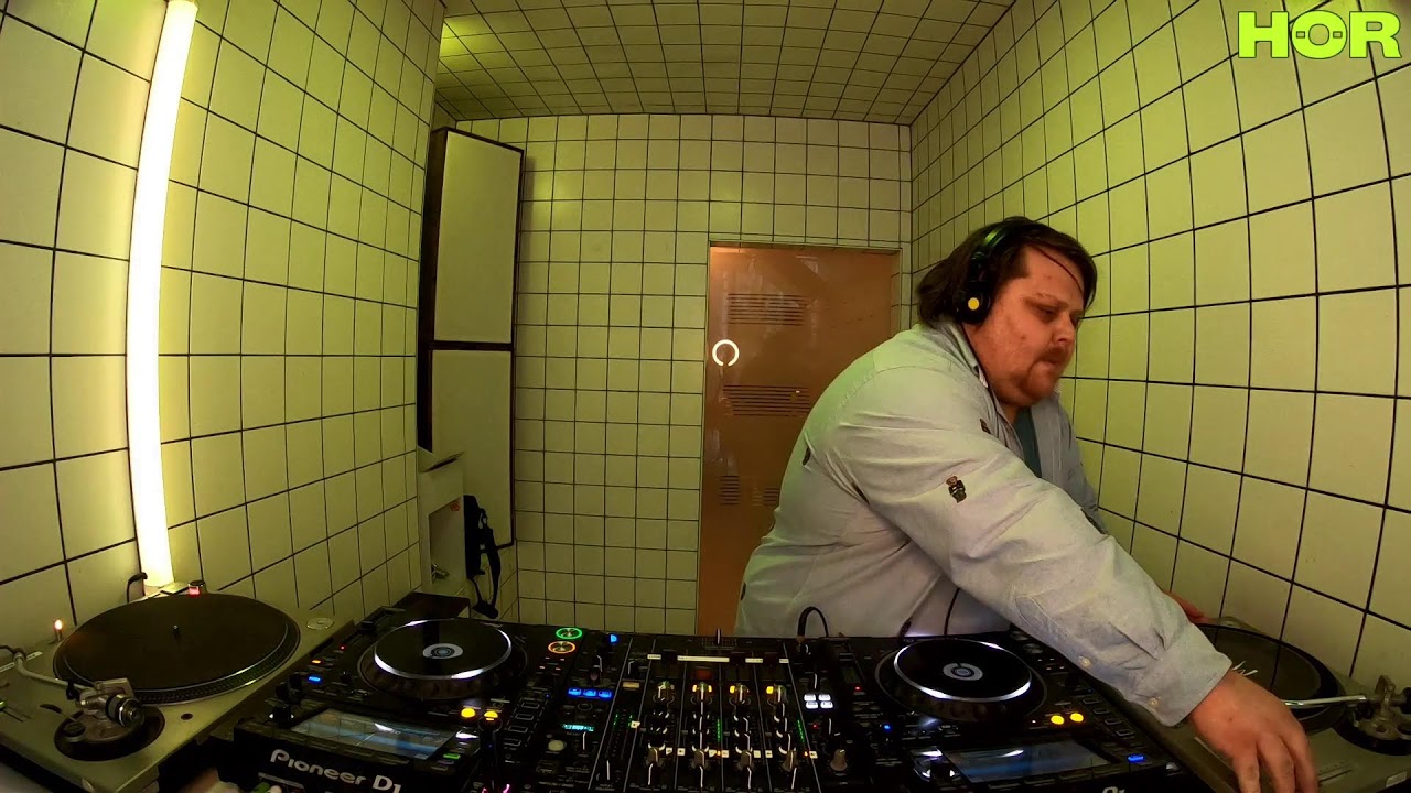 andré dancekowski | HÖR - Jan 17 / 2022