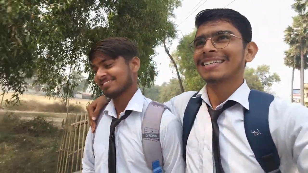 Bus wla accha baat bol gya 😮😲 -Amsonvlogger 