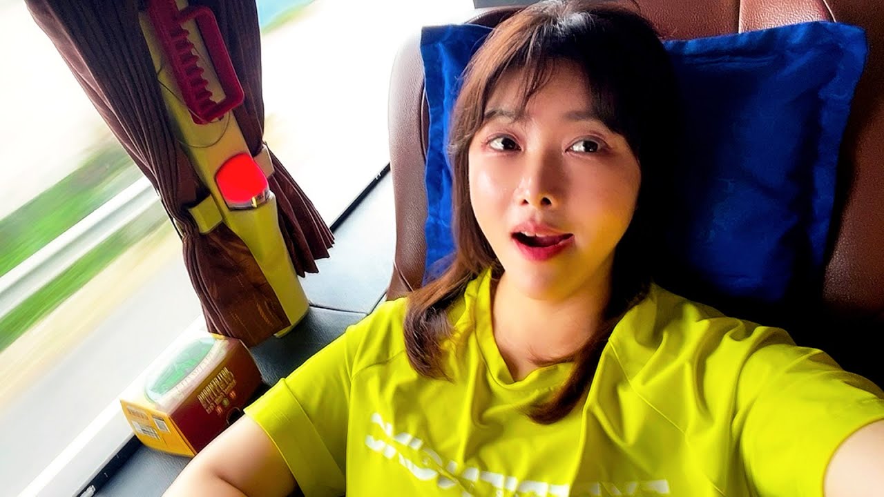 족자카르타에서 발리까지 17시간 스위트클래스 버스 🇲🇨 Indonesia
